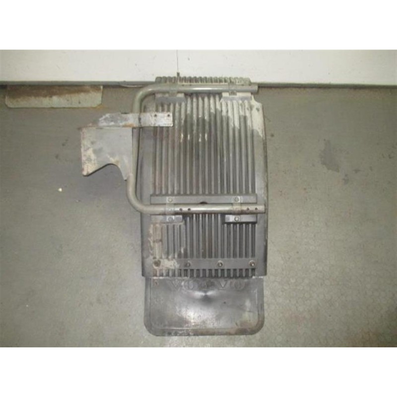 VOLVO truck RIPARAFANGO ANTERIORE PARTE POSTERIORE DX VOLVO truck FL6 usato