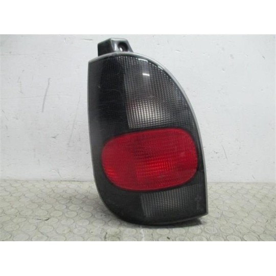 FARO POSTERIORE ESTERNO SINISTRO RENAULT Espace 1996>2002 usato
