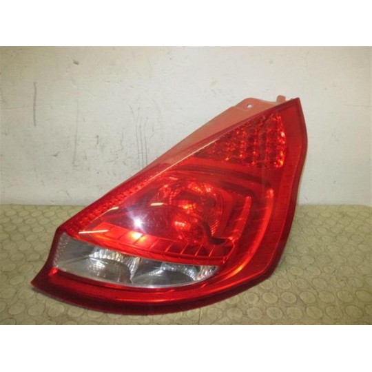 FARO POSTERIORE ESTERNO DESTRO FORD Fiesta 2008>2013 usato