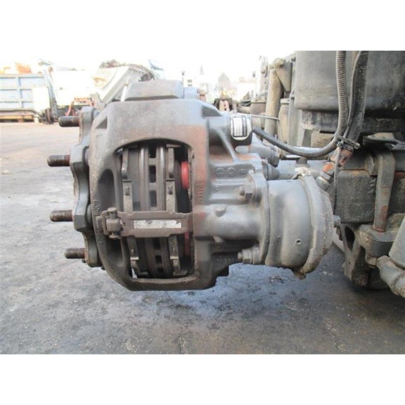 DAF PINZA POSTERIORE SINISTRA DAF XF95 usato