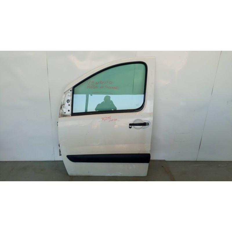 PEUGEOT LEFT FRONT DOOR PEUGEOT Expert 2007> used
