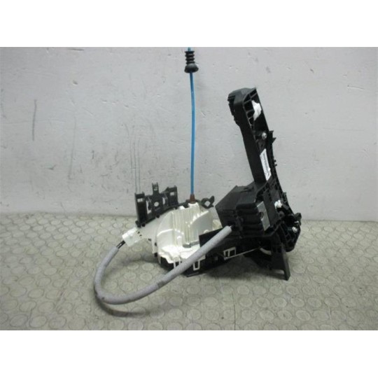 SERRATURA SCROCCO MERCEDES-BENZ Classe A (W176) 2012>2014 usato