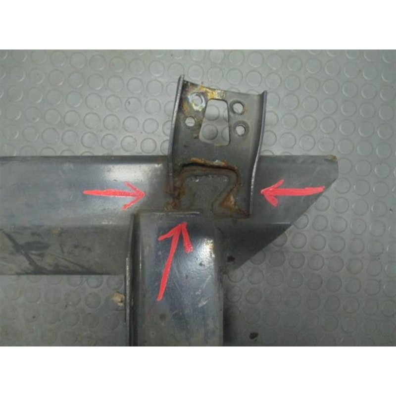 DAF TRAVERSA ANTERIORE PARAURTO DAF 85CF usato