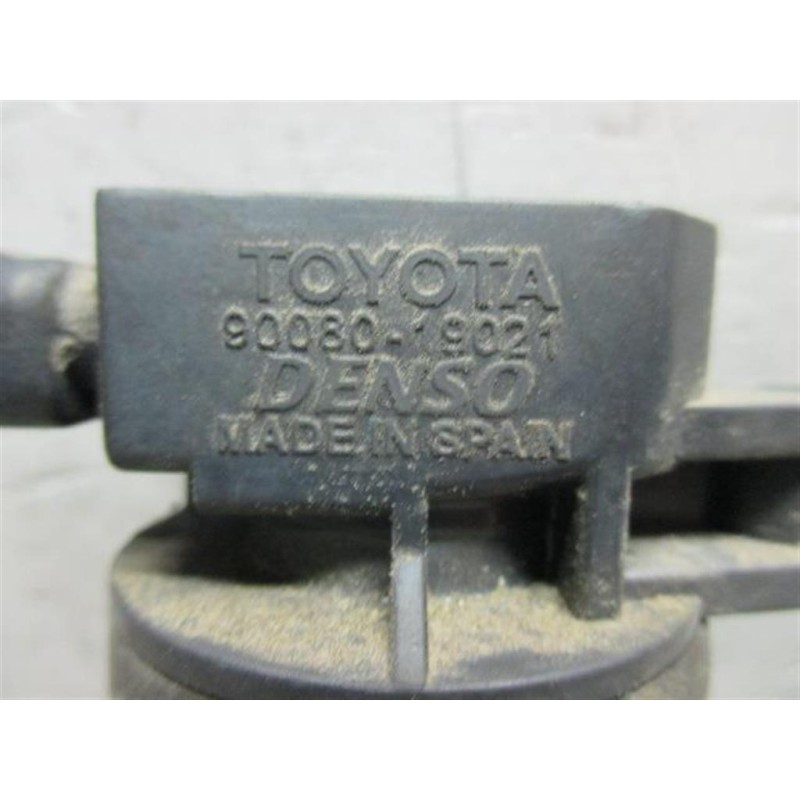 TOYOTA BOBINA TOYOTA Yaris 2005>2008 usato