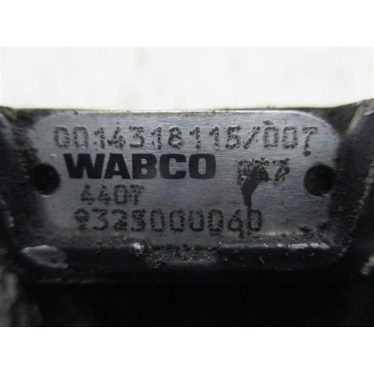 VARIE FRENI 2 MERCEDES-BENZ truck Axor usato