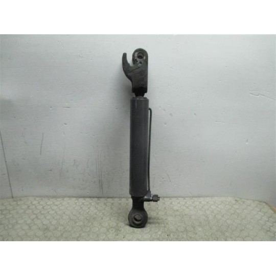 PISTONE ALZA CABINA MERCEDES-BENZ truck Axor usato