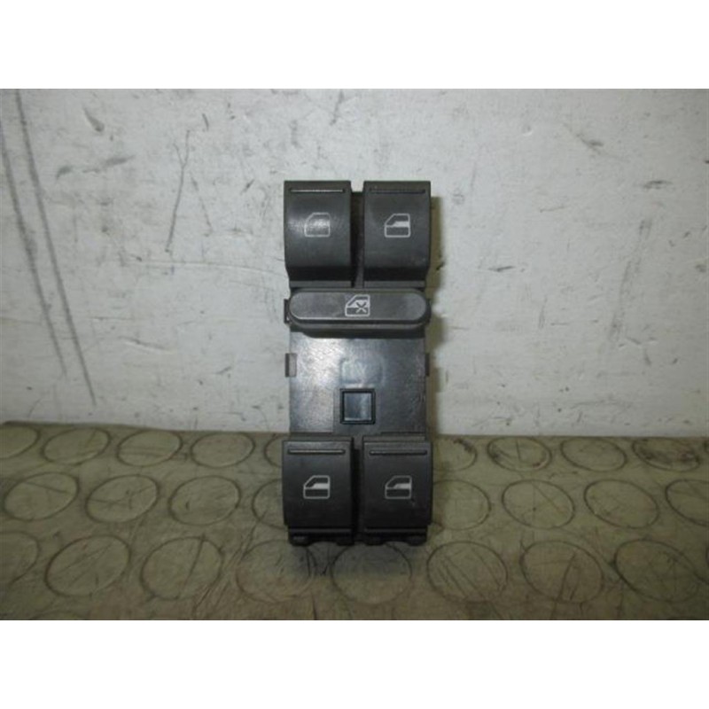 VOLKSWAGEN VARIOUS SWITCHES AND BUTTONS A
 VOLKSWAGEN Passat 2005>2010 used