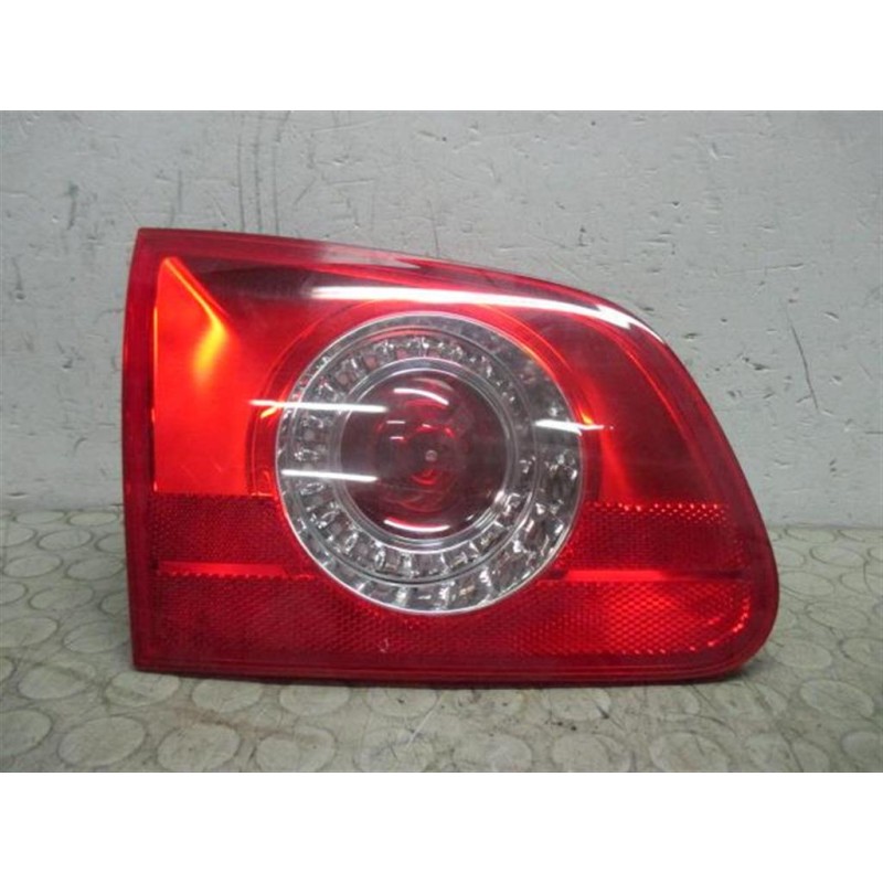 VOLKSWAGEN FARO POSTERIORE INTERNO SINISTRO VOLKSWAGEN Passat 2005>2010 usato