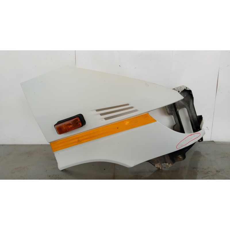 MERCEDES-BENZ van RIGHT FRONT MUDGUARD  MERCEDES-BENZ van Sprinter 2001>2005 used