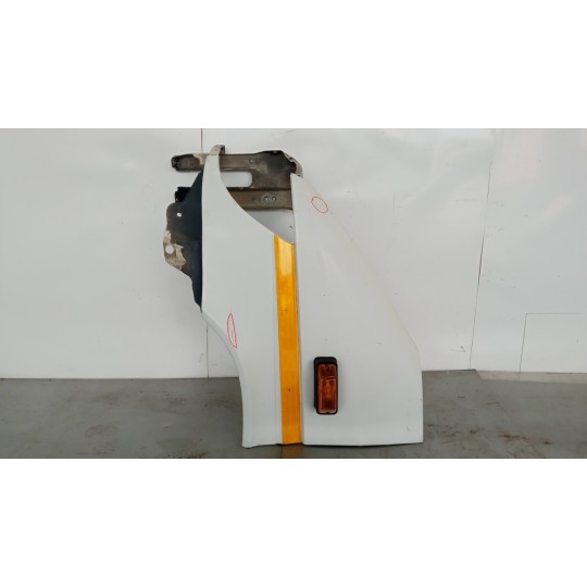 LEFT FRONT MUDGUARD  MERCEDES-BENZ van Sprinter 2001>2005 used