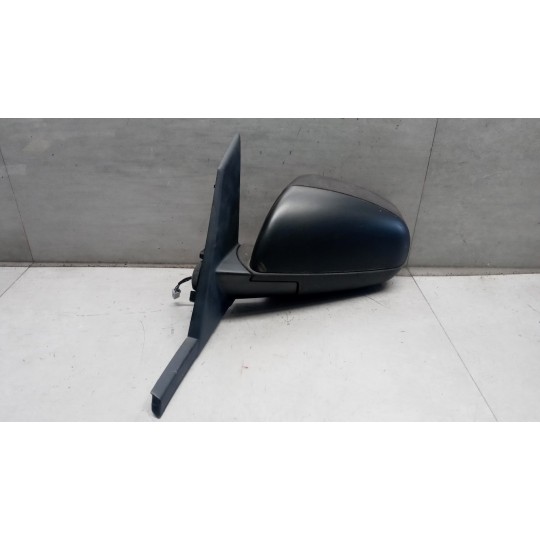 LEFT ELETRIC REAR-VIEW MIRROR  MITSUBISHI Colt 2004> used