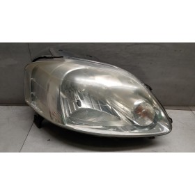 RIGHT HEADLIGHT VOLKSWAGEN...