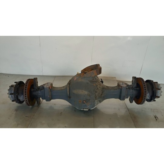 ASSALE POSTERIORE VOLVO truck FL7 usato