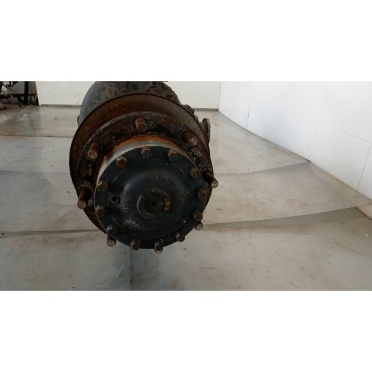 ASSALE POSTERIORE VOLVO truck FL7 usato