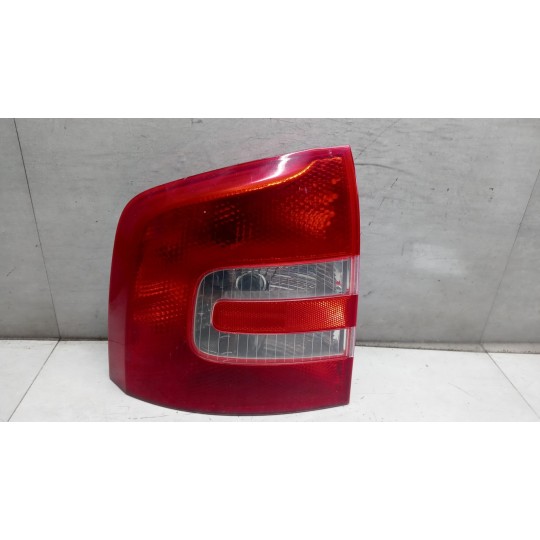 FARO POSTERIORE ESTERNO SINISTRO SKODA Octavia 2004>2008 usato