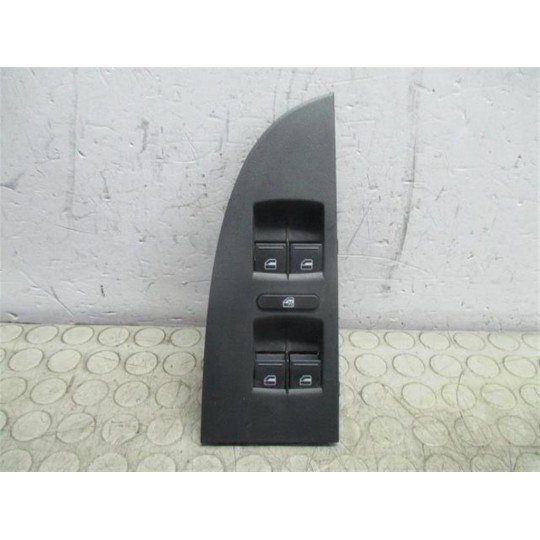 INTERRUTTORI E PULSANTI ALZAVETRI SEAT Leon 2009>2013 usato