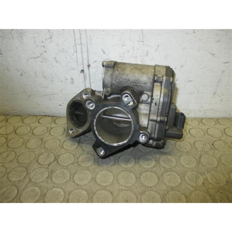 OPEL van CORPO FARFALLATO OPEL van Vivaro A 2002>2006 usato