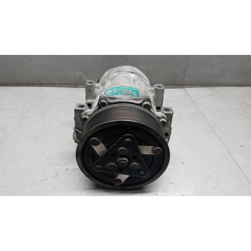 VOLVO truck AIR CONDITIONER COMPRESSOR VOLVO truck FL7 used