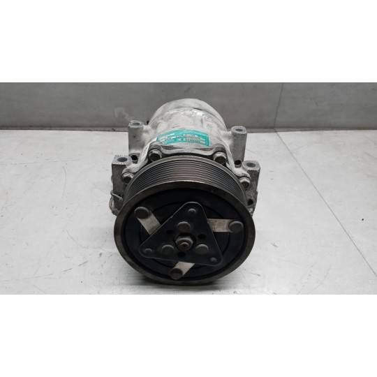 COMPRESSORE ARIA CONDIZIONATA VOLVO truck FL7 usato