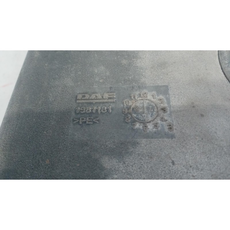 DAF SERBATOIO ADBLUE DAF XF106 usato