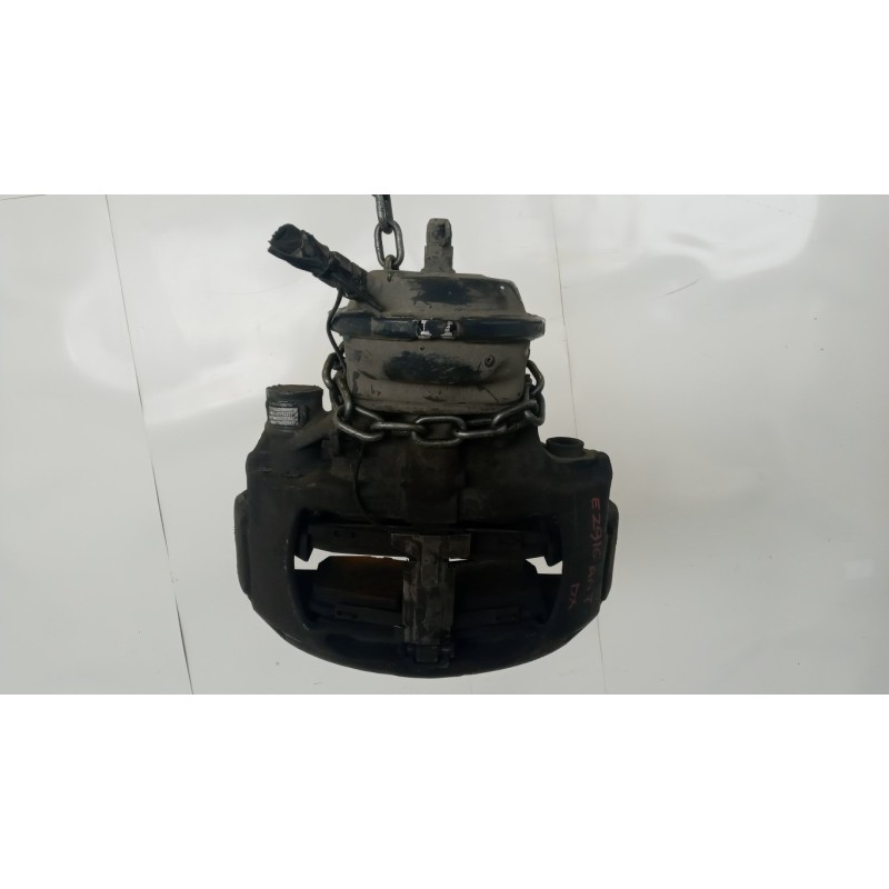 DAF PINZA ANTERIORE DESTRA DAF XF106 usato