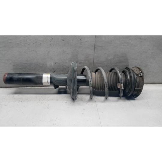 LEFT FRONT SCHOCK ASSORBER VOLKSWAGEN Golf 7 2012>2016 used