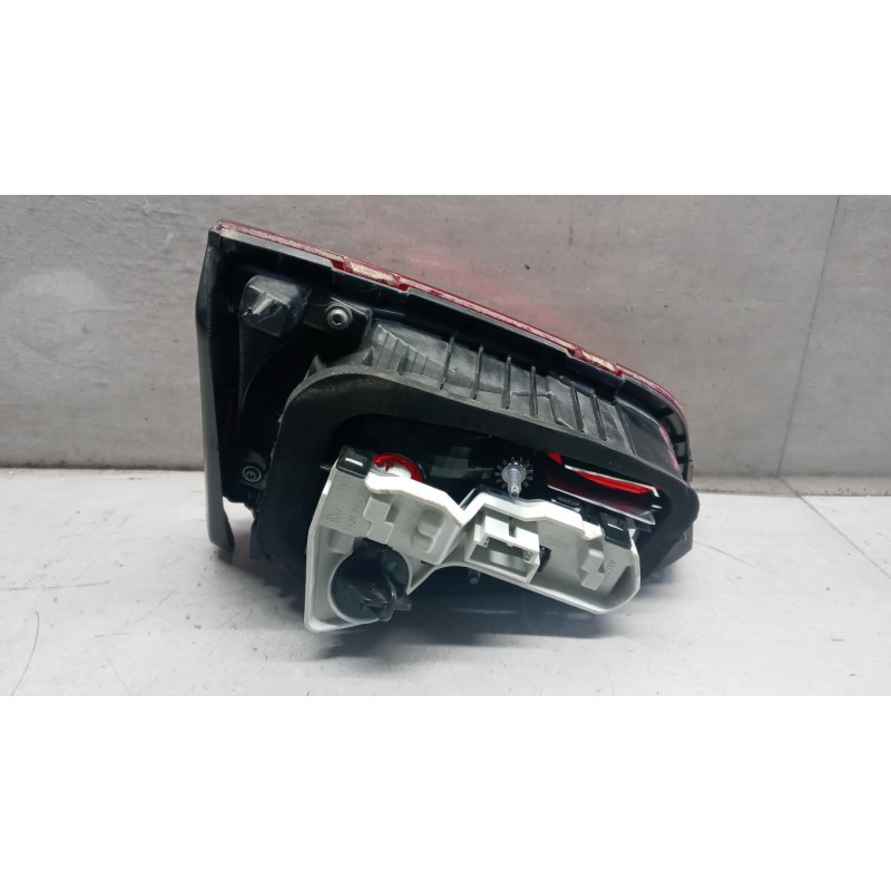 VOLKSWAGEN RIGHT REAR LIGHT ON BACK  VOLKSWAGEN Golf 7 2012>2016 used