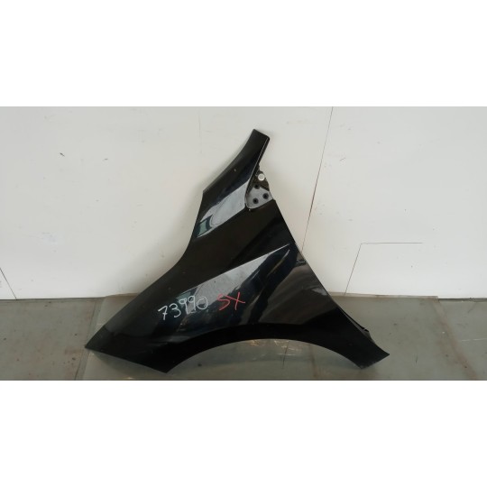 LEFT FRONT MUDGUARD  RENAULT Megane 2008>2012 used