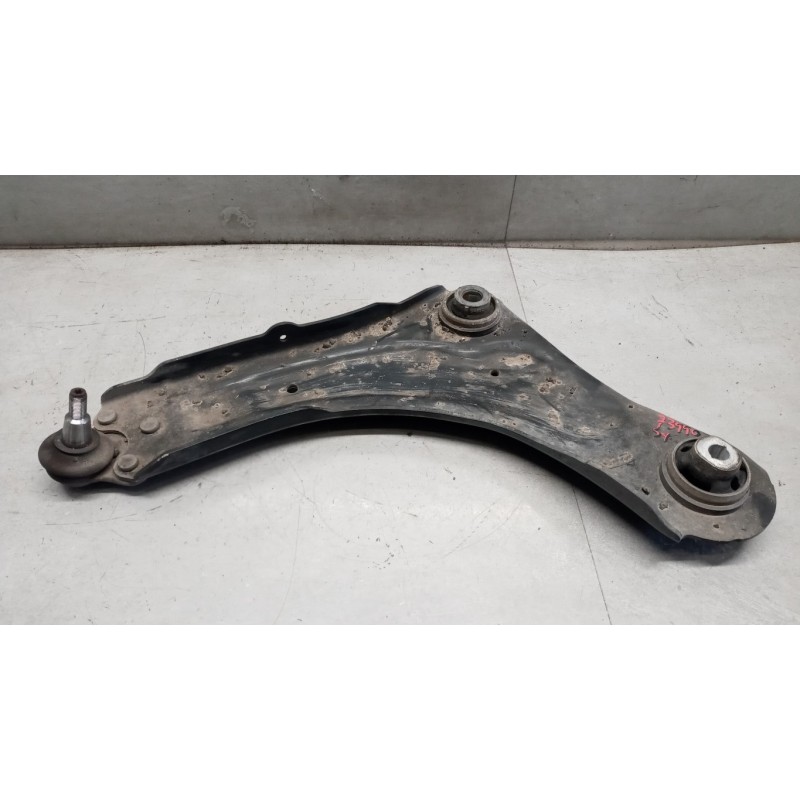 RENAULT CONTROL ARM FRONT LOWER LEFT  RENAULT Megane 2008>2012 used