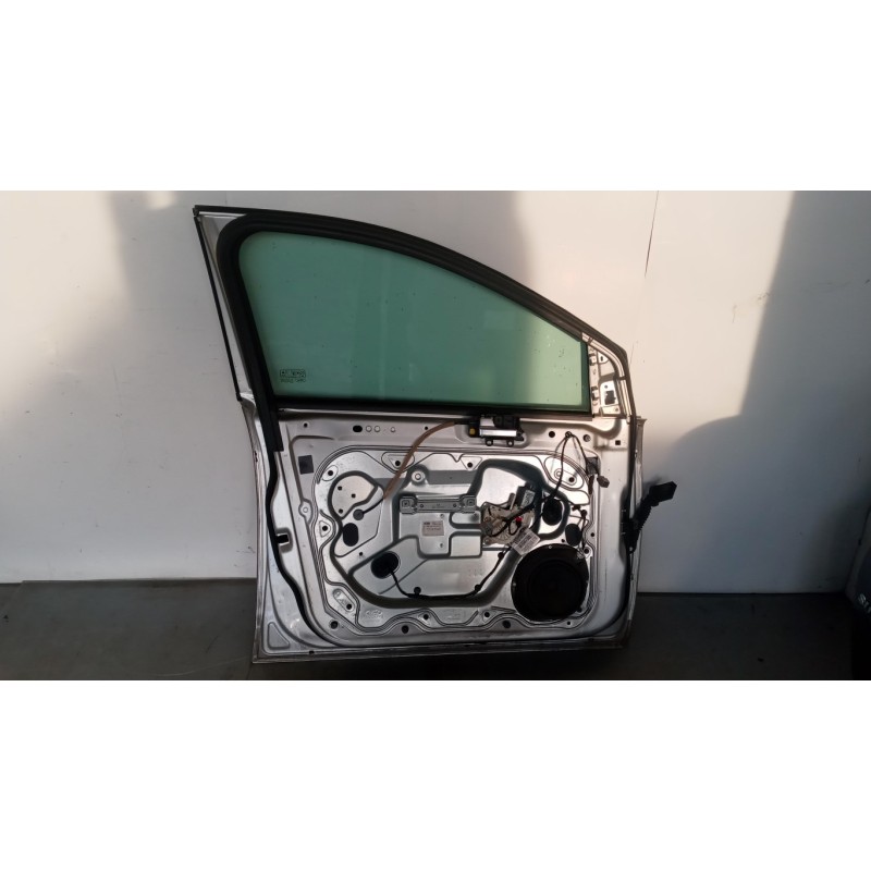 FORD LEFT FRONT DOOR FORD Focus 2007>2011 used