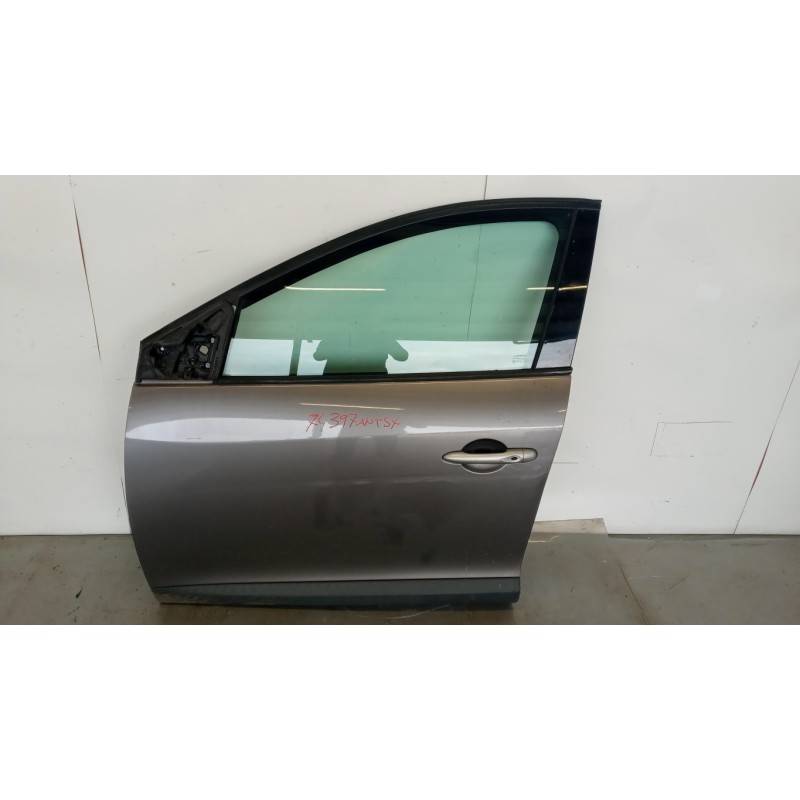 RENAULT LEFT FRONT DOOR RENAULT Megane 2008>2012 used