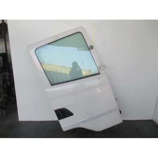 RIGHT FRONT DOOR  SCANIA 144 used