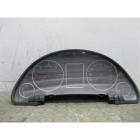 INSTRUMENT PANEL AUDI A4...