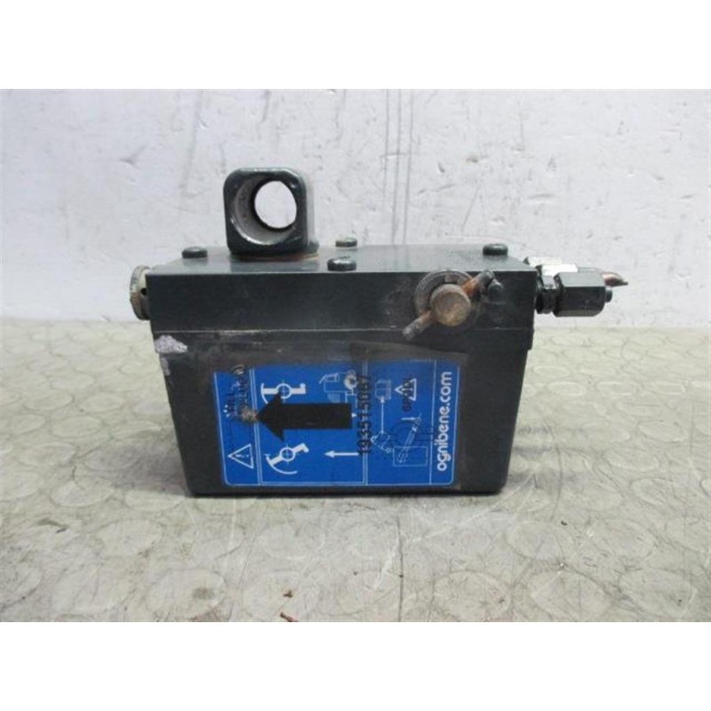 IVECO CAB LIFT PUMP  IVECO EUROCARGO 2008>2013 used