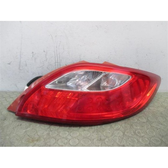 FARO POSTERIORE ESTERNO DESTRO MAZDA Mazda2 2007>2014 usato