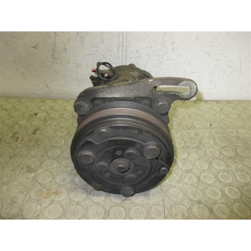 NISSAN truck AIR CONDITIONER COMPRESSOR NISSAN truck Atleon used