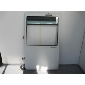 LEFT FRONT DOOR RENAULT...