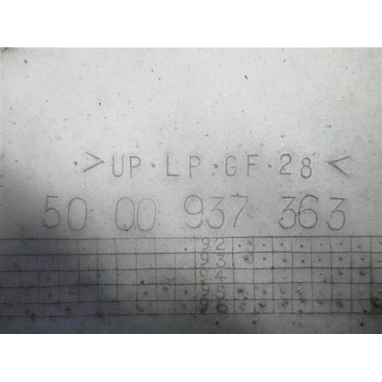 DEVIATORE ARIA A/DX RENAULT truck Magnum 2001>2010 usato