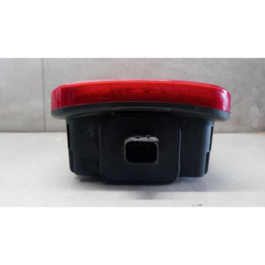 FARO POSTERIORE ESTERNO DESTRO DAF XF106 usato