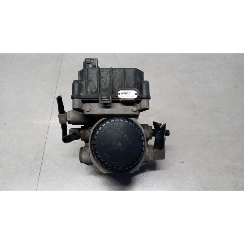 DAF VARIE FRENI 2 DAF XF106 usato