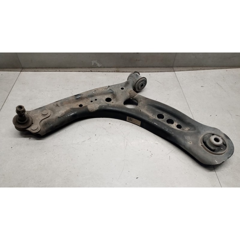 VOLKSWAGEN CONTROL ARM FRONT LOWER LEFT  VOLKSWAGEN Golf 7 2012>2016 used