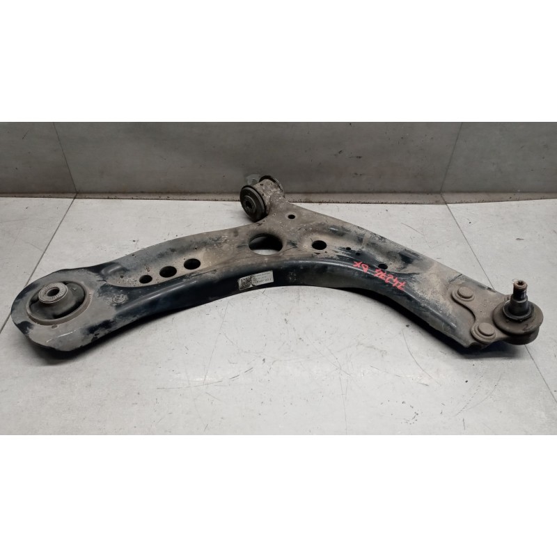 VOLKSWAGEN CONTROL ARM FRONT LOWER RIGHT  VOLKSWAGEN Golf 7 2012>2016 used