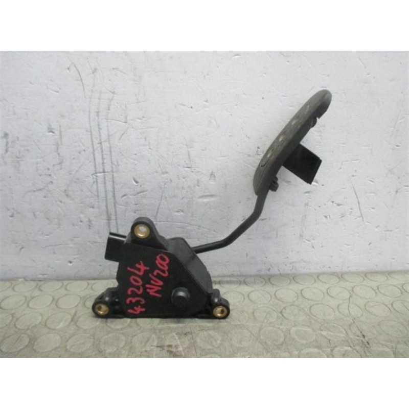 NISSAN Van ELETRONIC THROTTLE PEDAL  NISSAN Van NV200 2009> used