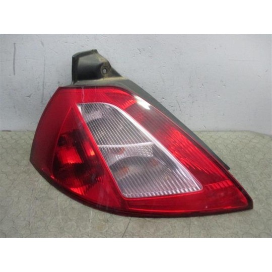 FARO POSTERIORE ESTERNO SINISTRO RENAULT Megane 2002>2006 usato