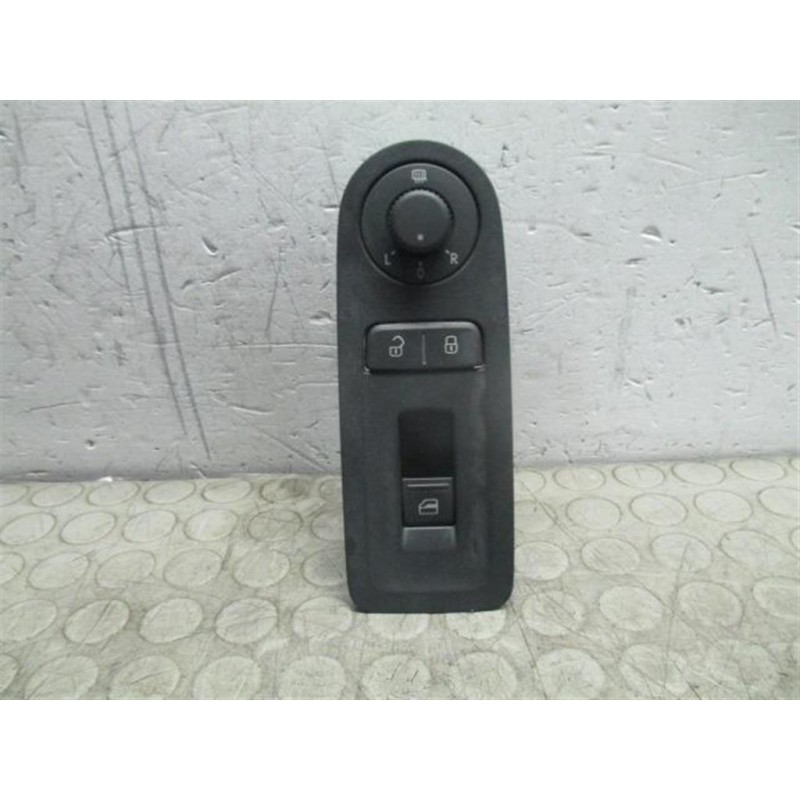 VOLKSWAGEN INTERRUTTORI E PULSANTI ALZAVETRI VOLKSWAGEN Up 2011>2016 usato