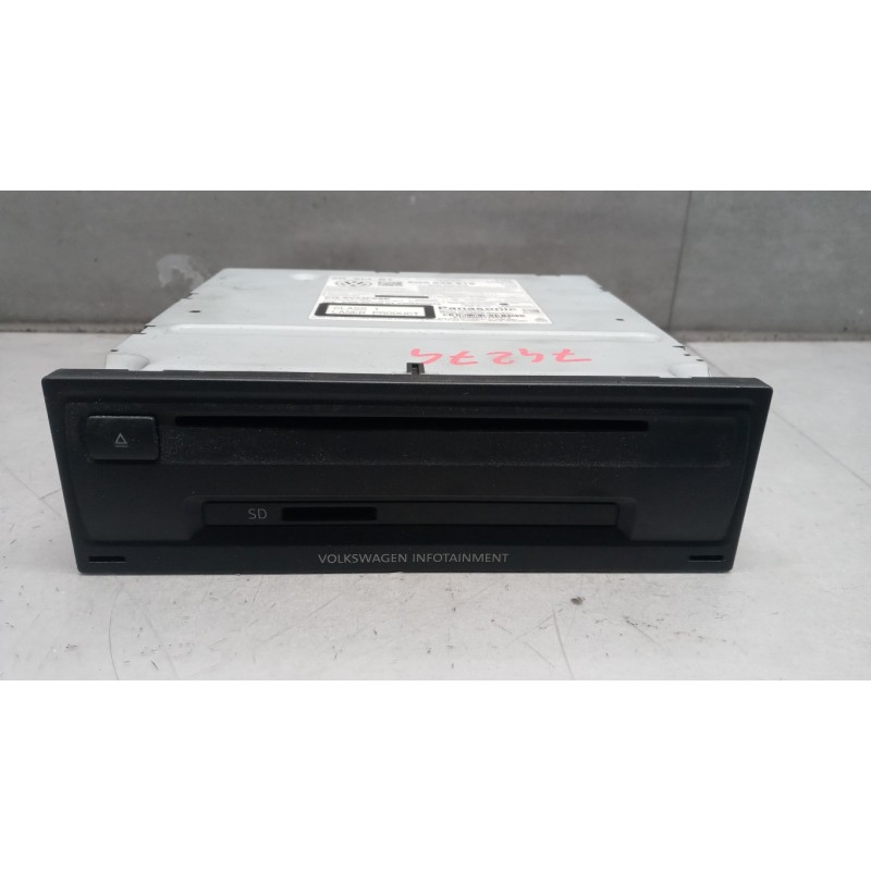 VOLKSWAGEN CD CHANGER  VOLKSWAGEN Golf 7 2012>2016 used