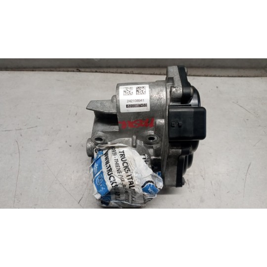 CORPO FARFALLATO OPEL van Vivaro A 2006>2014 usato