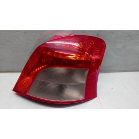 RIGHT REAR LIGHT TOYOTA...