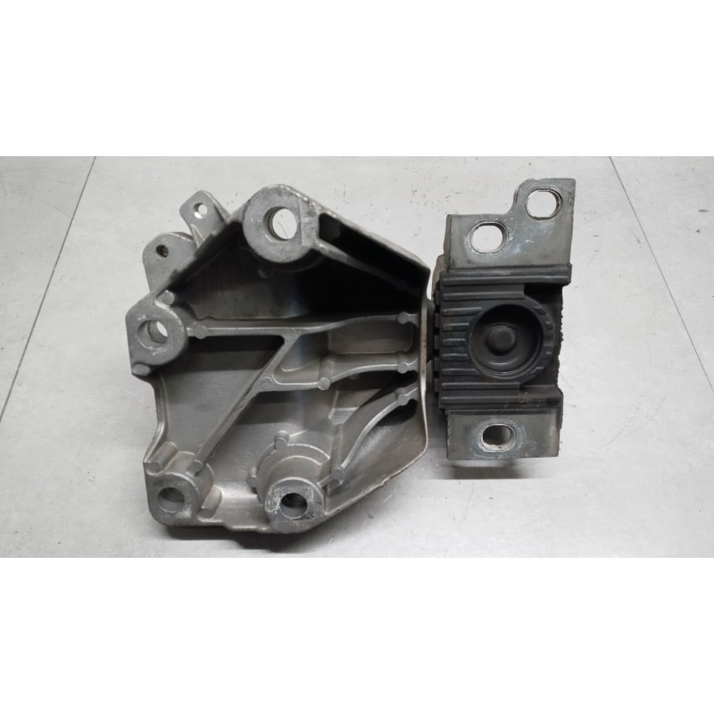 FIAT van ENGINE SUPPORT FIAT van Ducato 2014> used