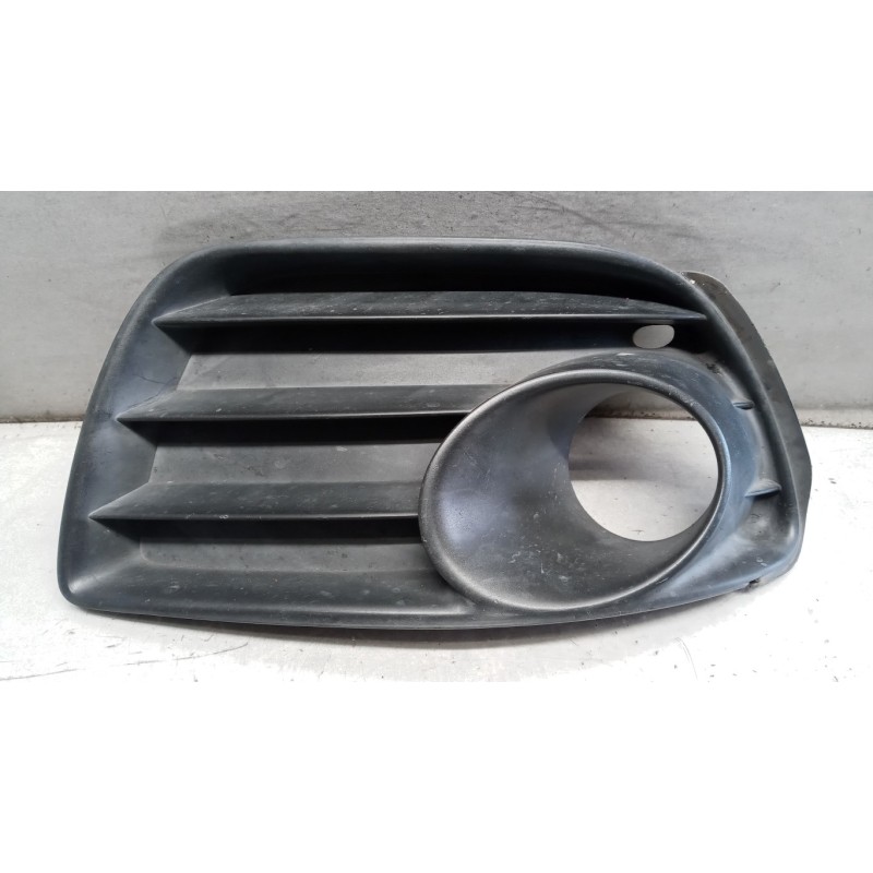 FIAT GRIGLIA PARAURTI ANT.SX FIAT Punto 2003>2010 usato